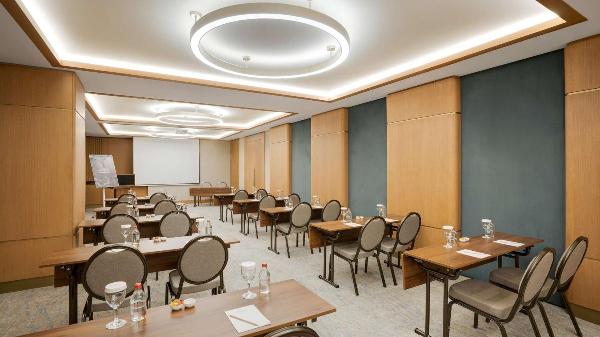 Radisson Hotel Istanbul Merter Exterior photo