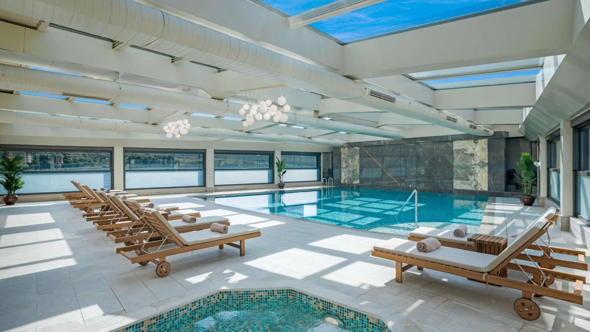 Radisson Hotel Istanbul Merter Exterior photo